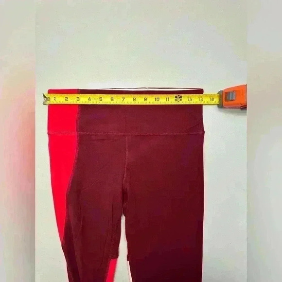 Athleta Elation 7/8 Leggings Studio Red Garnet VGC Size M - Picture 5 of 10